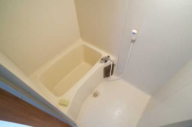 旭マンションの浴室