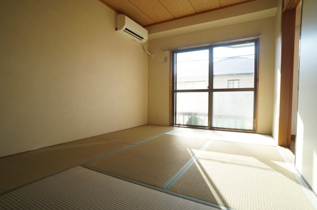 旭マンションの寝室