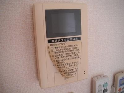 【セキュリティ】 | サンフォレストⅡ | TVモニター付きインターホンで来客が確認できます