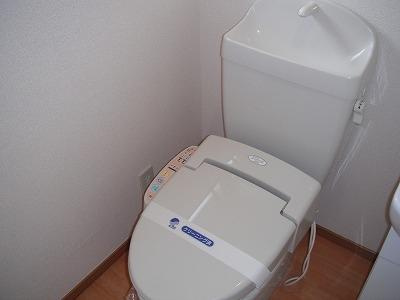 【トイレ】 | サンフォレストⅡ | ウォシュレット機能付き