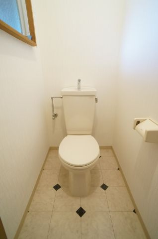 村上マンションのトイレ