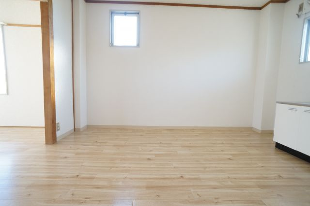 村上マンションの居間・リビング