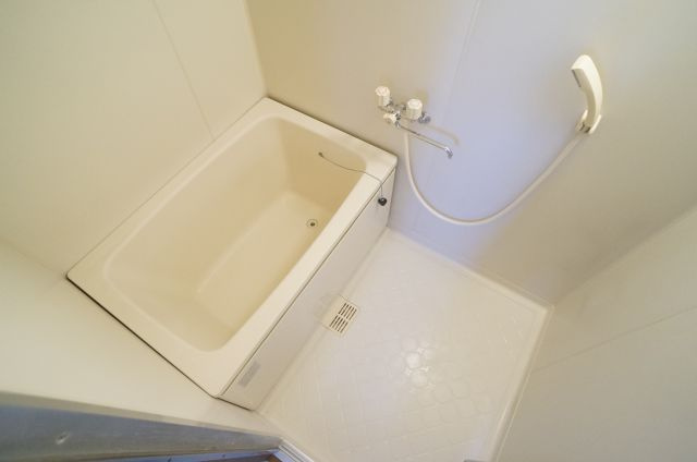 村上マンションの浴室