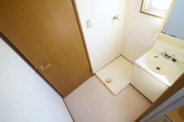 村上マンションの洗面所