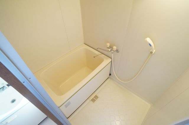 村上マンションの浴室