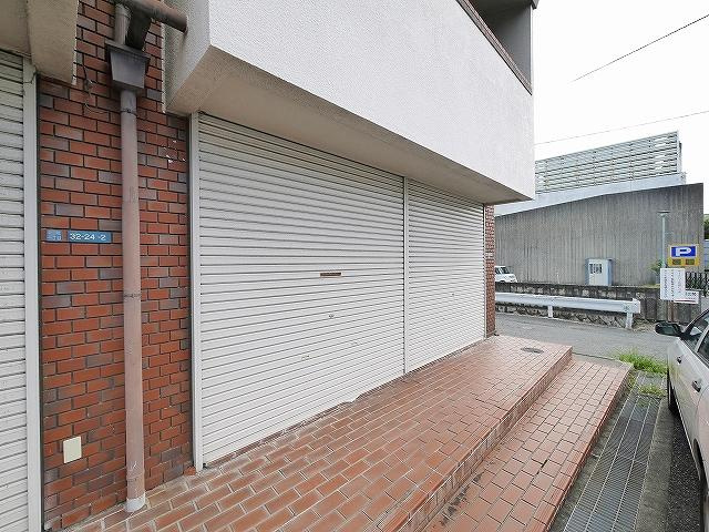辰野店舗のエントランス