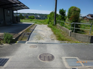 【前面道路含む現地写真】