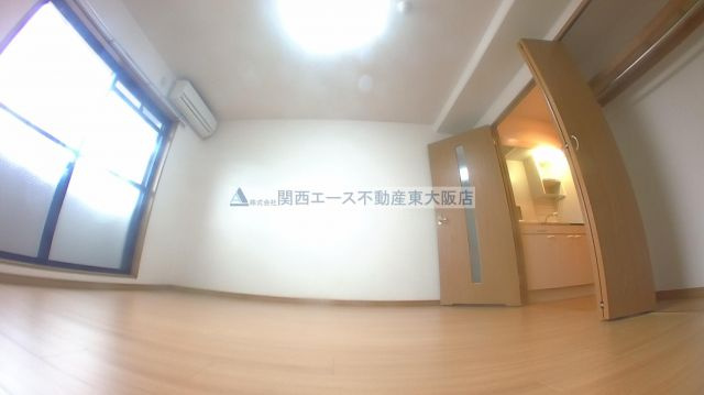 【寝室】 | アベニューリップル小阪