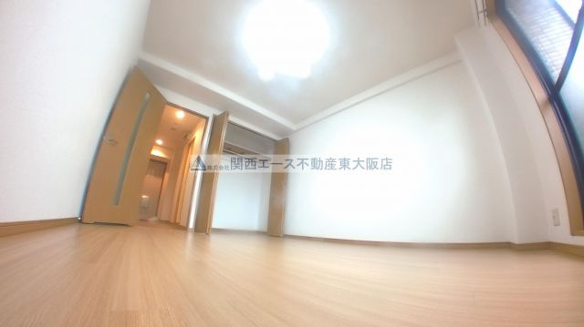 【寝室】 | アベニューリップル小阪