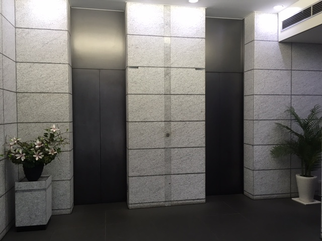 木村ビルのエントランス