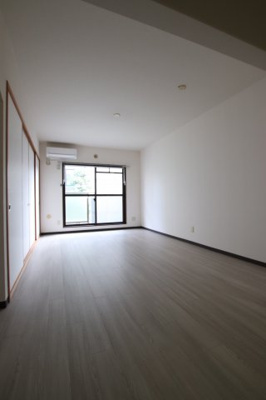 【居間・リビング】 | オースター6番館