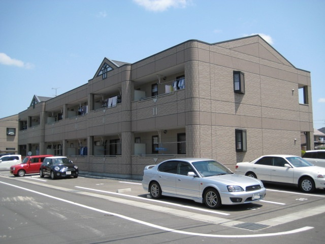 倉敷市上東のアパートの外観