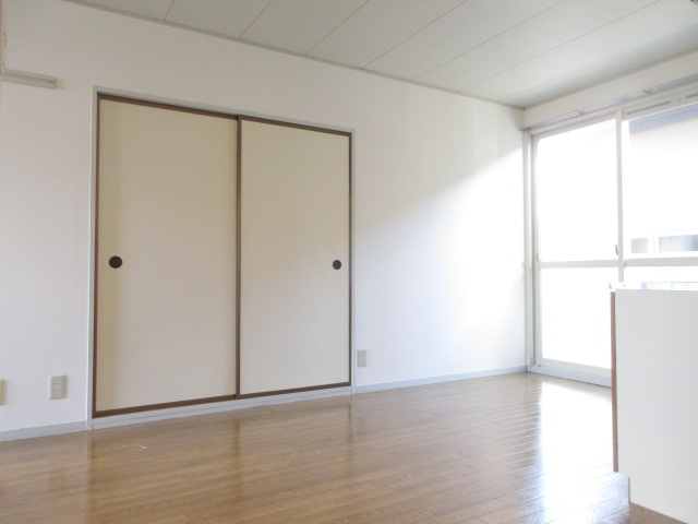 【居間・リビング】 | 長田マンション