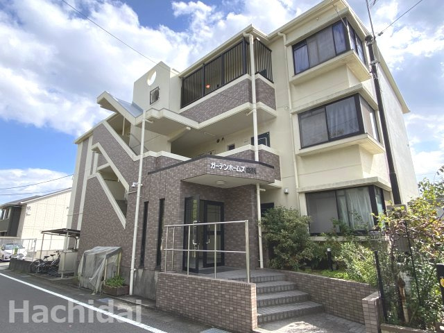 ガーデンホームズ高浜の外観