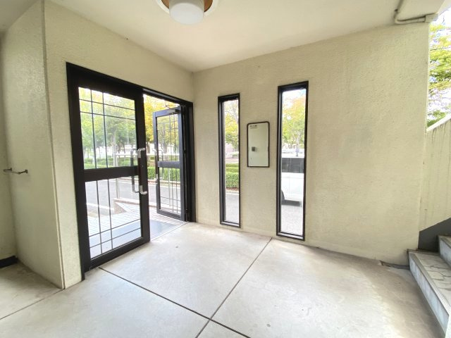 ガーデンホームズ高浜のロビー