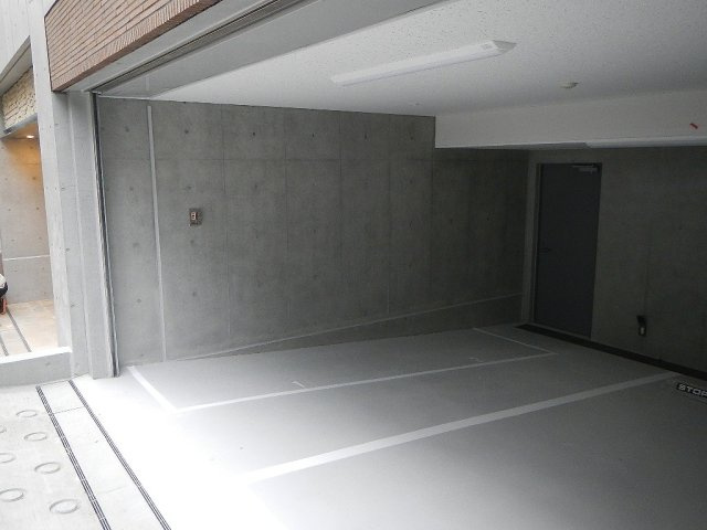 エーデルワイス西新宿の居間・リビング