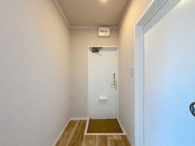 ソレイユ狭山の玄関