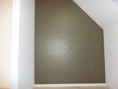 【内装】 | 平野元町長屋 | オシャレなクロスです(^^♪