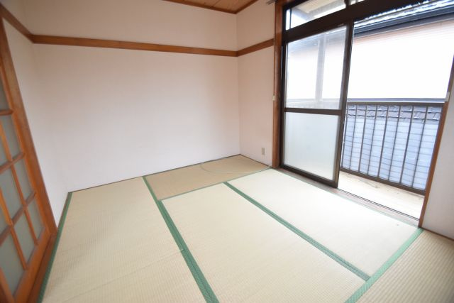 オレンジハイツの寝室|和室6帖です