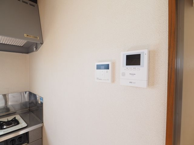 【セキュリティ】 | 稲荷ハイツ | モニター付きのインターホン