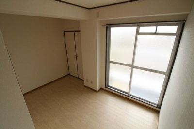 【洋室】 | ロイヤル板宿