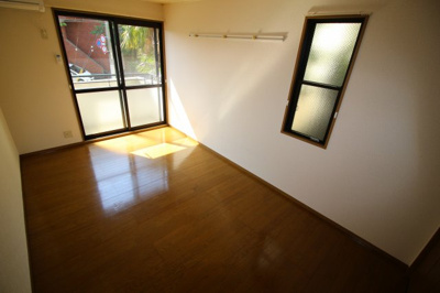 【居間・リビング】 | 清露ハイツ