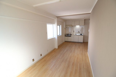 【居間・リビング】 | だるまやビル