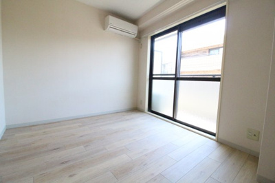 【寝室】 | セルブ板宿