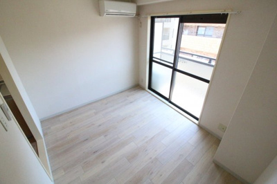 【内装】 | セルブ板宿