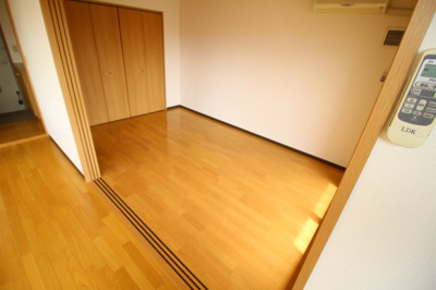 【洋室】 | グランアミィー新長田