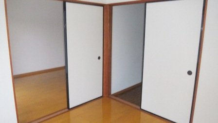 フラット市川大野Ａ棟の寝室|閑静な住宅街です。