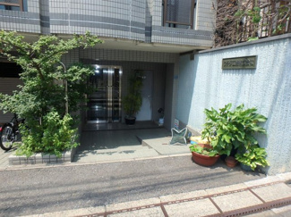 【エントランス】