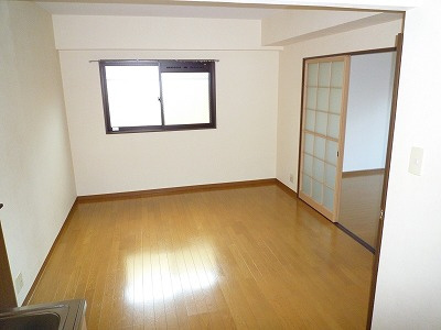  | ファミール西浜田