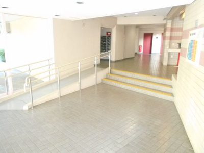 【エントランス】 | 岩槻区　並木　エクレール岩槻壱番館　502号