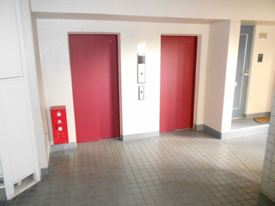 【エントランス】 | 岩槻区　並木　エクレール岩槻壱番館　502号 | エレベター付