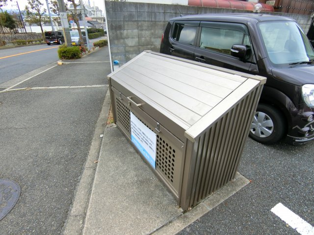 グリーンフィールズの周辺