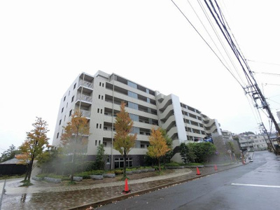 【外観】 | ザ・パークハウス横浜大口Ｄ棟 | 5階部分・南西角部屋につき陽当り・通風・眺望良好です♪