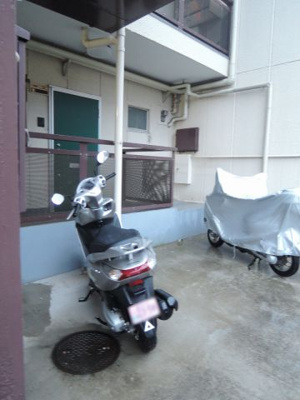 【その他共用部分】 | 寺谷マンション | バイク置場