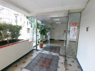 【エントランス】