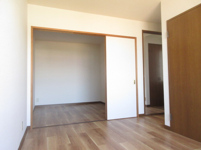 【洋室】 | 朝日メゾネットＢ棟