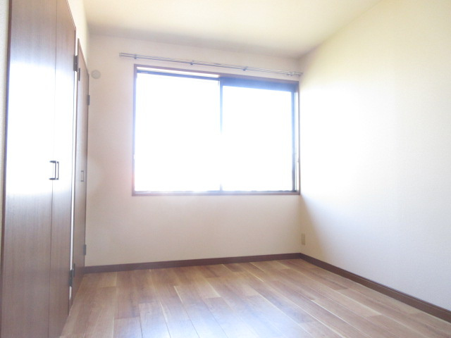 【洋室】 | 朝日メゾネットＢ棟