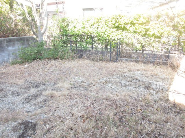 【庭】 | 朝日メゾネットＢ棟