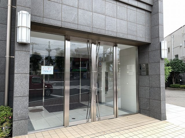 グラーサ習志野実籾　習志野市実籾５丁目のエントランス