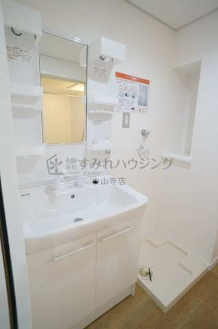 アウフヘーベン東宝塚の洗面所