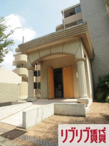 NTマンションのエントランス