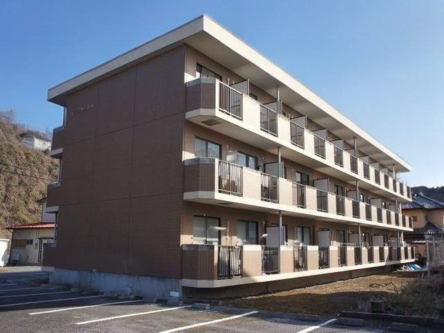 【外観】 | ウィステリア府所 | 3階建てマンションです♪
