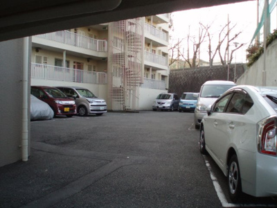 【駐車場】 | ルネ千里山 | 駐車場★