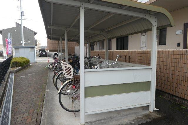 総社市駅南１丁目の賃貸マンションのその他共用部分|自転車置き場