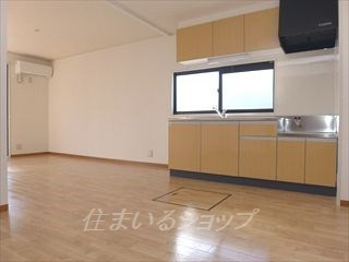 グランディール濱本Ａの居間・リビング