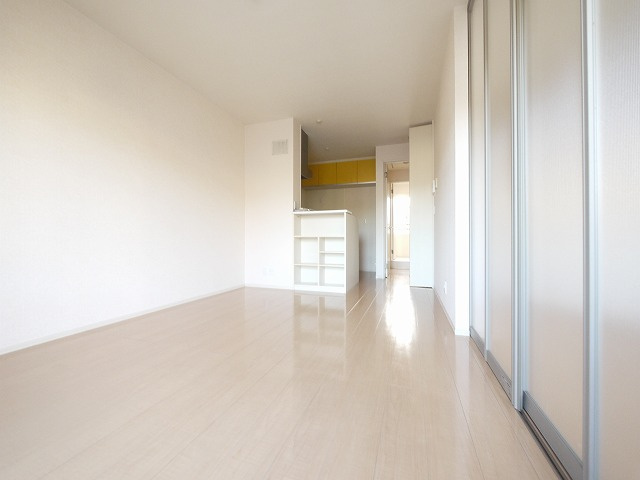 ラ・フロール青垣の居間・リビング